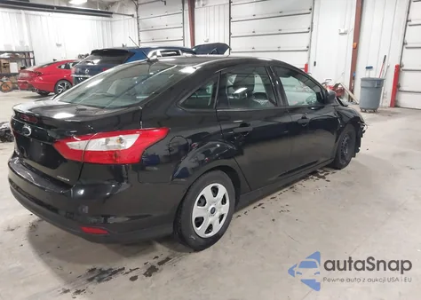 2014 Ford Focus S z USA, uszkodzony, nr VIN 1FADP3E29EL286855